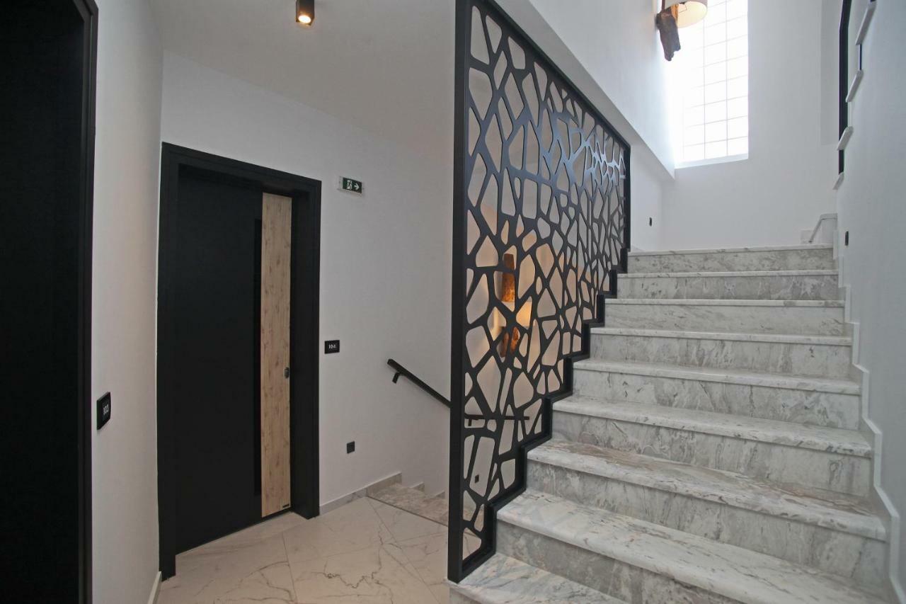 Athinais Luxury Apartments Chaniotis Exterior foto
